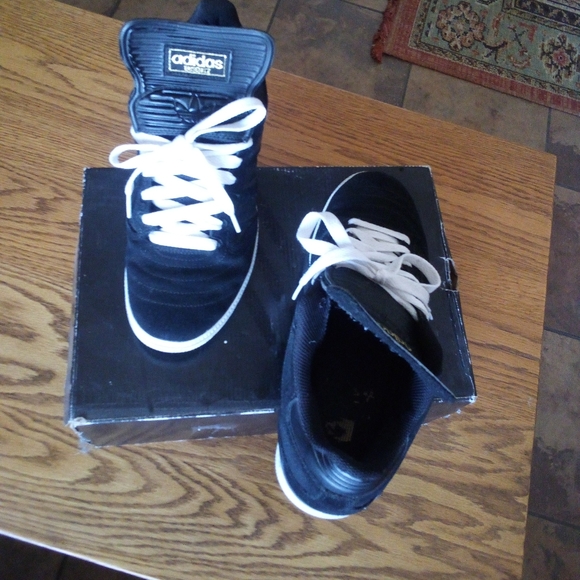 Adidas Dennis Busenitz Pro Model - Picture 2 of 3